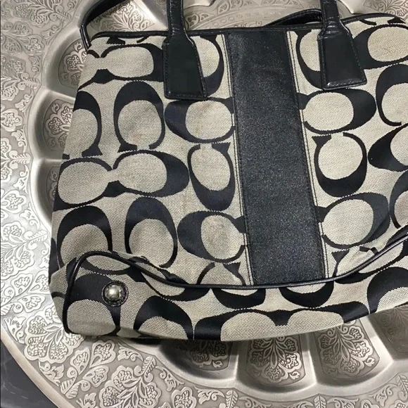 Black Coach Purse - Picture 5 of 14